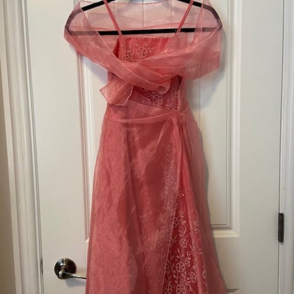 Pink Girls Size 8 Formal Dress - Picture 3 of 7